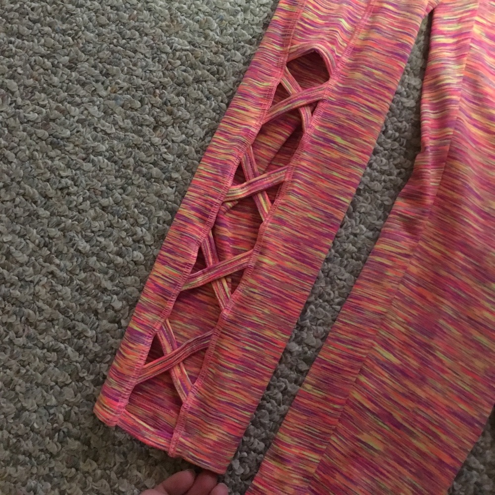 Workout pants 🧘🏽‍♀️⛹🏽‍♀️🧗🏼‍♀️ - Picture 2 of 4